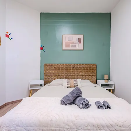 Maison Gilbert - Triplex 3 - Gare A Proximite * Reims